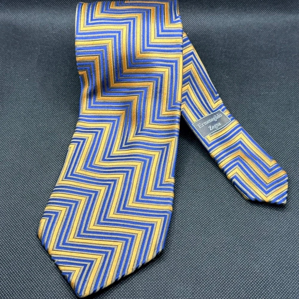 Ermenegildo Zegna Blue Gold Chevron Silk Tie Luxury 3.5
